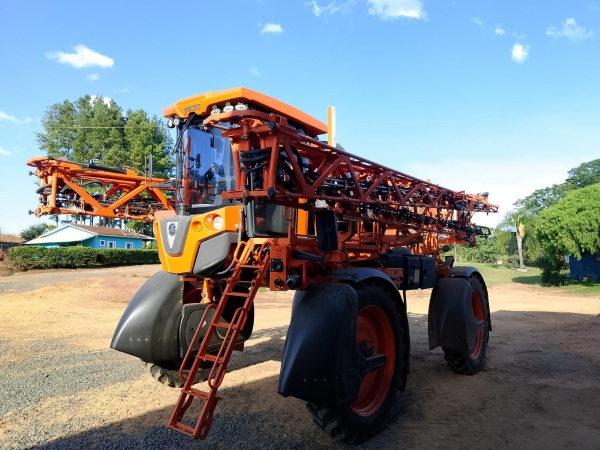 Pulverizador Autopropelido Jacto Uniport 3030 ano 2021