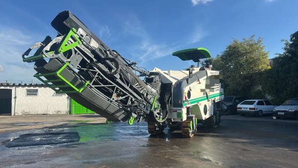 Fresadora Wirtgen W100F ano 2010