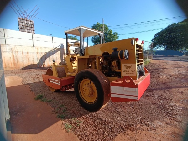 Rolo Compactador Dynapac CA15