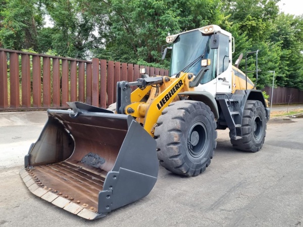 Pá Carregadeira Liebherr L 538 ano 2018