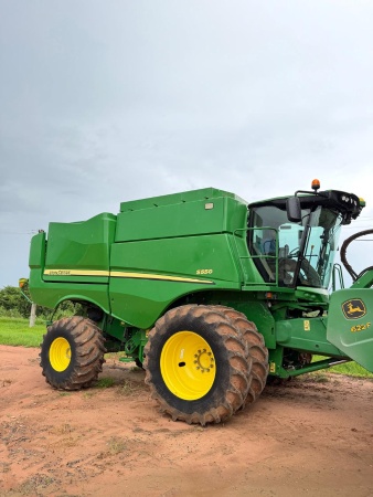 Colheitadeira John Deere S550 ano 2018 - S550 - Máquinas Agrícolas