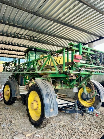 Pulverizador Autopropelido John Deere 4630 ano 2013