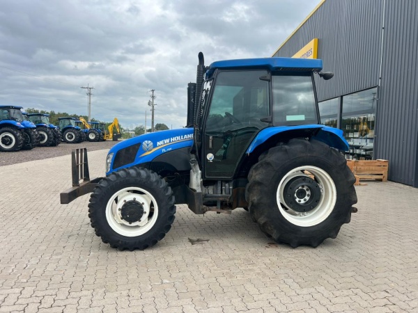 Trator New Holland TL 75E ano 2014