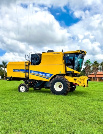 Colheitadeira New Holland TC 4.90 ano 2023 - TC 4.90 - Máquinas Agrícolas