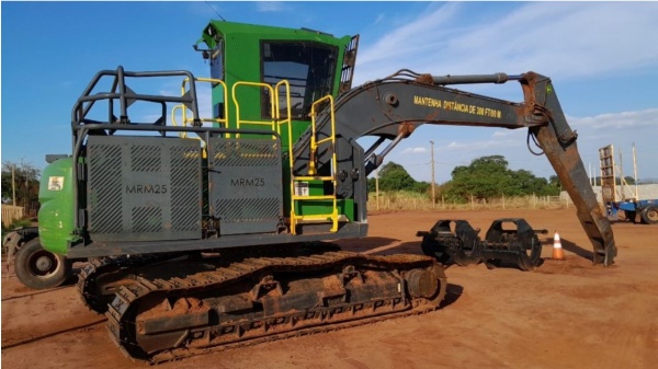 Harvester John Deere 2144G ano 2022