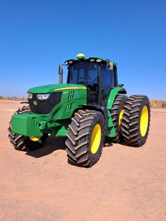 Trator de Esteira John Deere 6210M ano 2022 - 6210M - Máquinas de Linha Amarela
