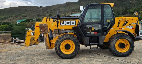 Manipulador Telescópico JCB 540-170 ano 2014