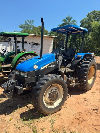 Trator New Holland TL 75E ano 2010 - TL 75E - Máquinas Agrícolas