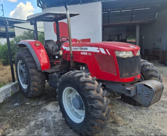 Trator Massey Ferguson 4292 HD 4x4 ano 2016