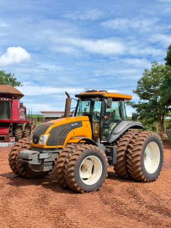 Trator Valtra BT 210 ano 2017