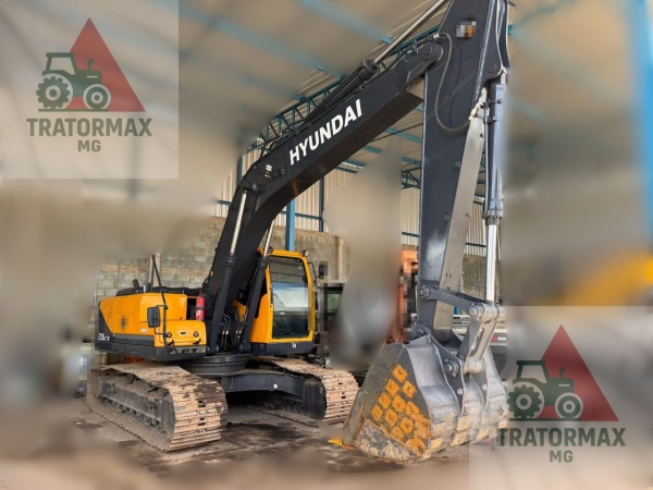 Escavadeira Hyundai R220 ano 2020
