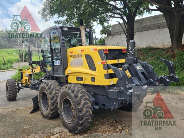 Motoniveladora New Holland RG170.B  ano 2022