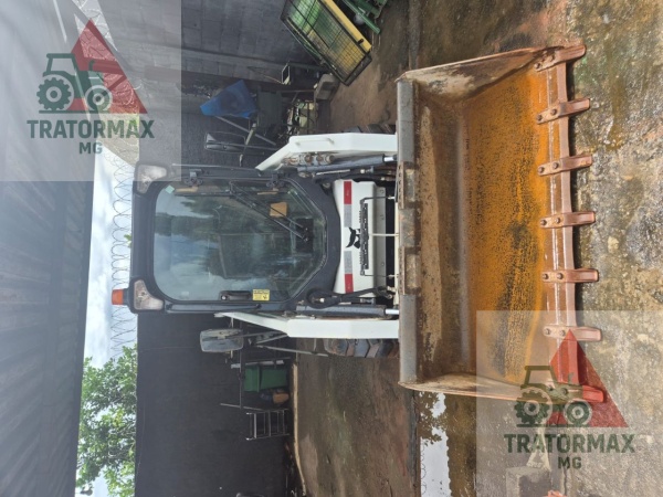 Mini Carregadeira Bobcat S450 ano 2021