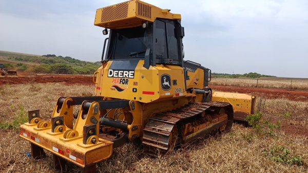 Trator de Esteira John Deere 700J ano 2022