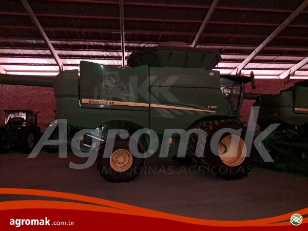 Colheitadeira John Deere S780 ano 2022 - S780 - Máquinas Agrícolas