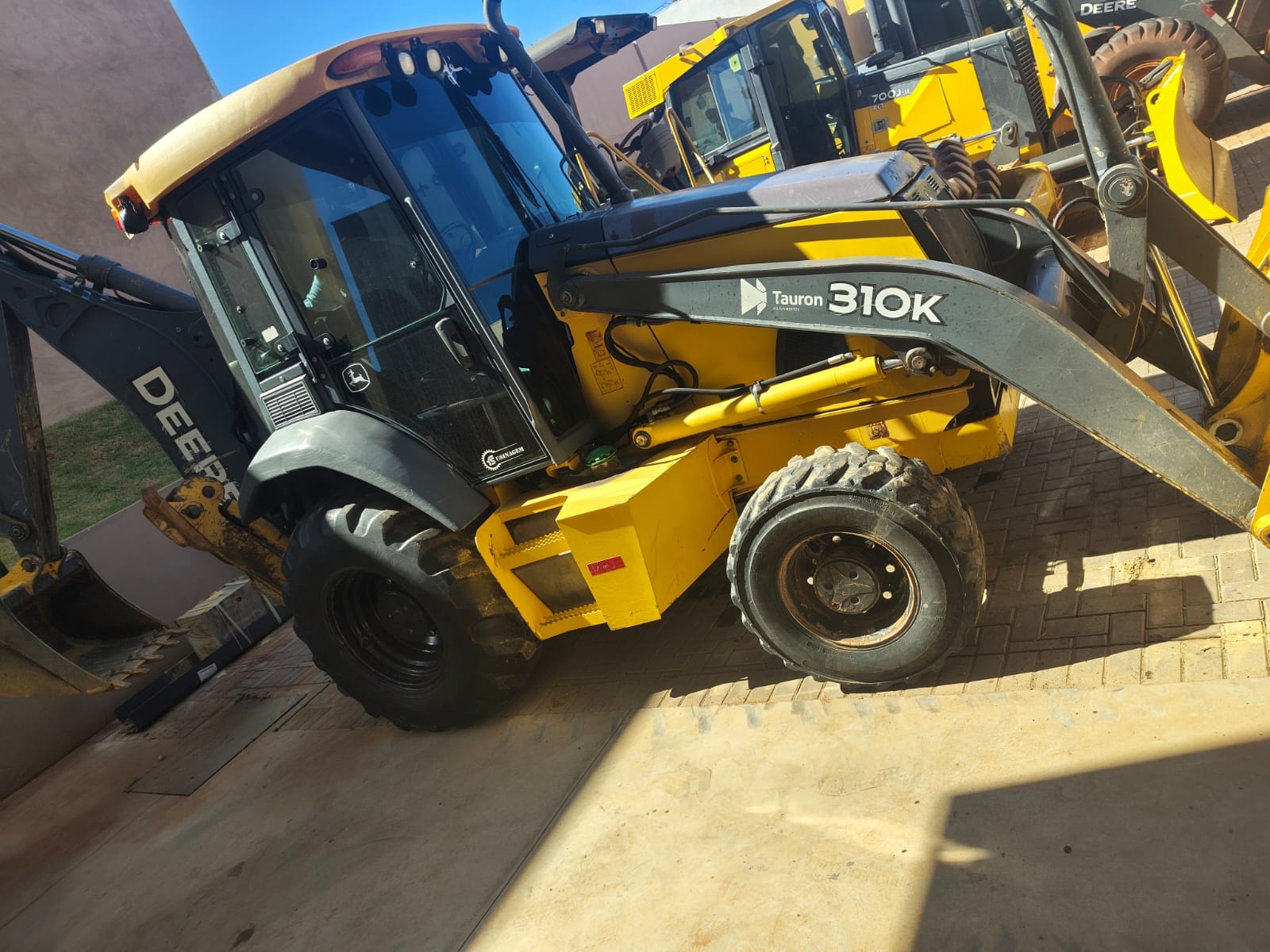 Retroescavadeira John Deere 310K ano 2014