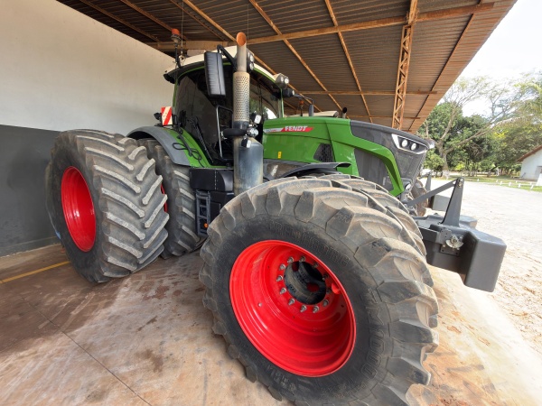 Trator Fendt vario 942 ano 2023