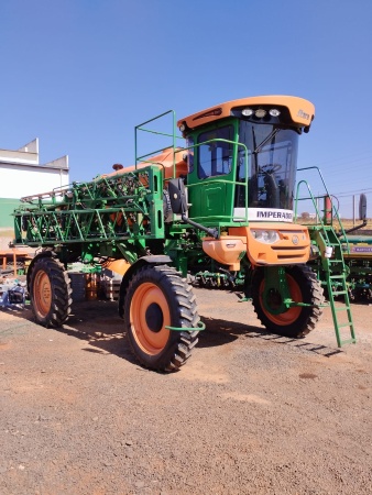 Pulverizador Autopropelido Stara imperador 2650 ano 2014
