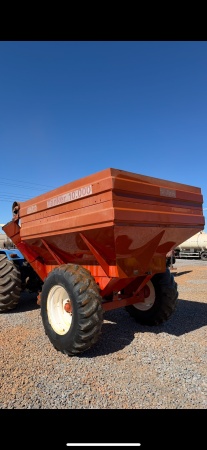Carreta Graneleira Jan TANKER 10.000