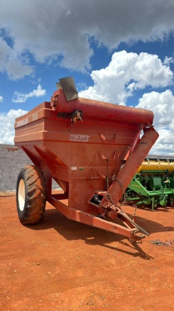 Carreta Graneleira Jan TANKER 10.000