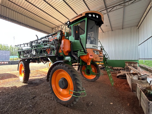 Pulverizador Autopropelido Stara IMPERADOR 3100 ano 2017