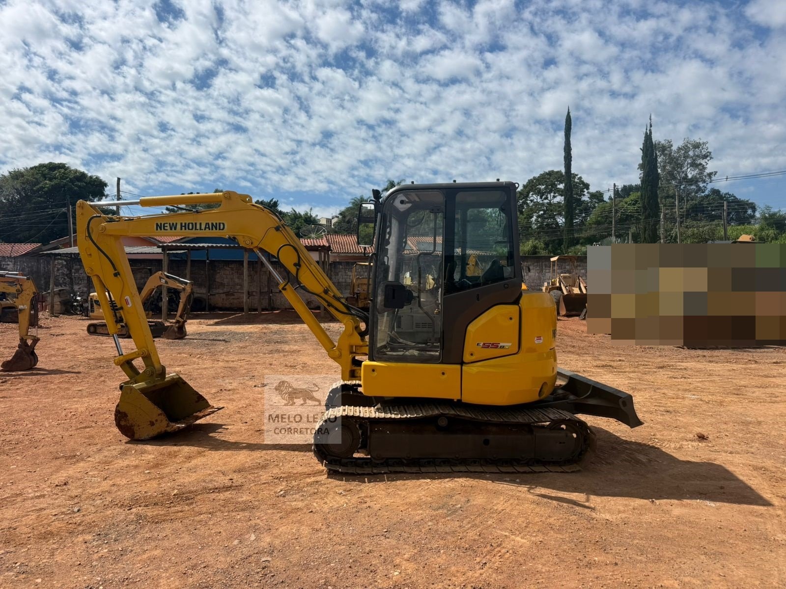 Mini Escavadeira New Holland E55 ano 2016