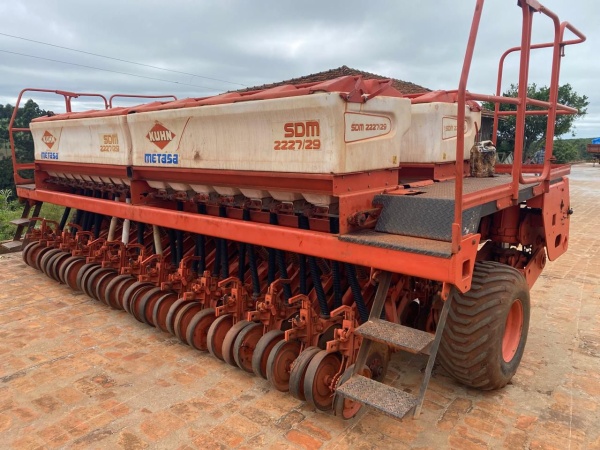 Plantadeira Kuhn SDM 2227 ano 2012