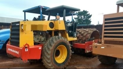 Rolo Compactador Dynapac CA25PD ano 2004