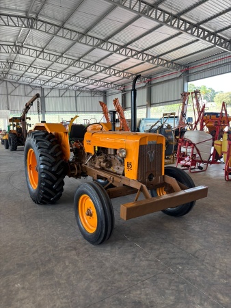 Trator Valmet 85 ID ano 1982