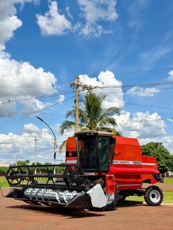 Colheitadeira Massey Ferguson MF 5650 Advanced ano 2003