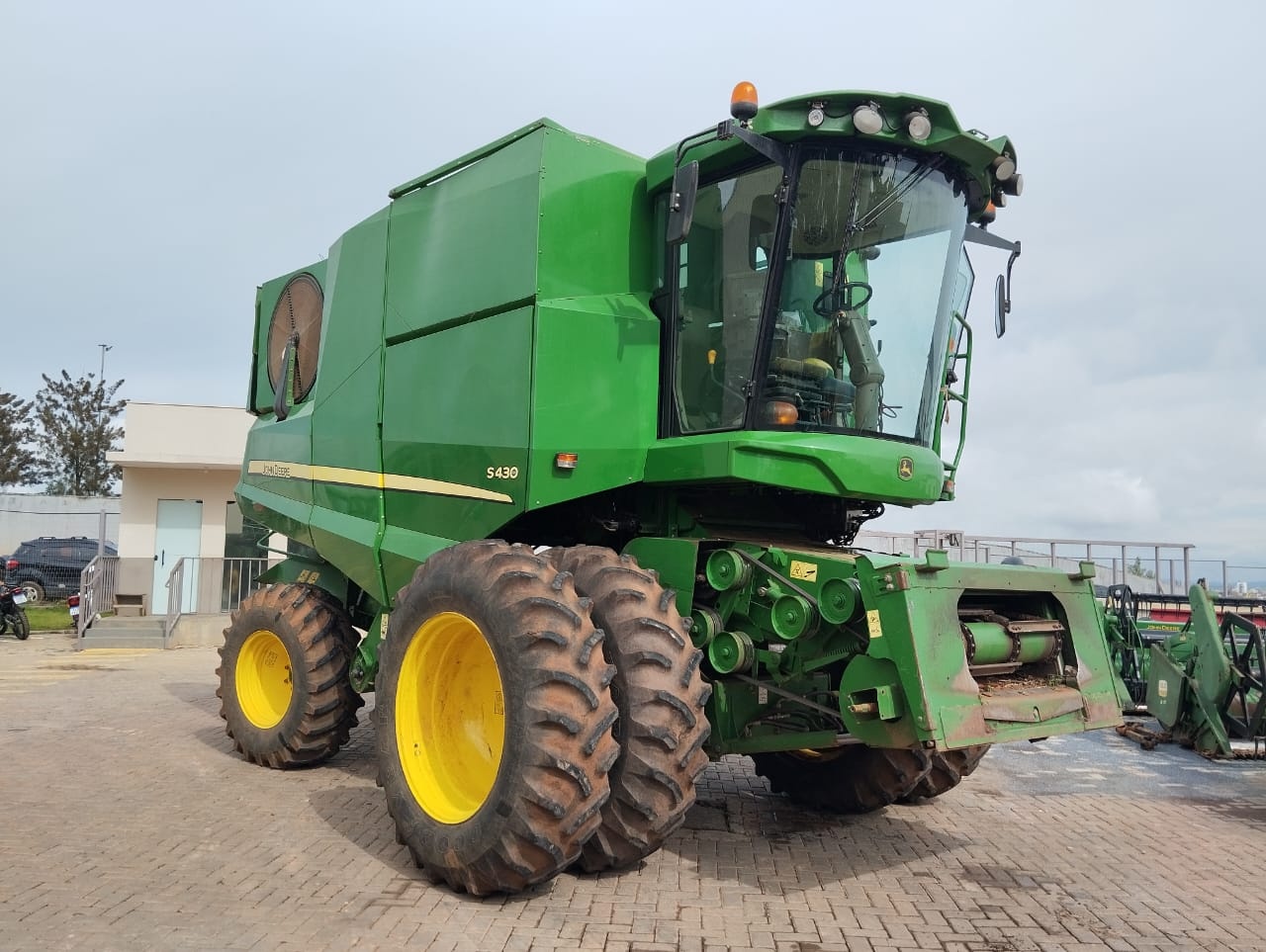 Colheitadeira John Deere S430 ano 2018