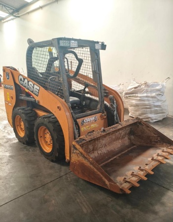 Mini Carregadeira Case SR150B ano 2014