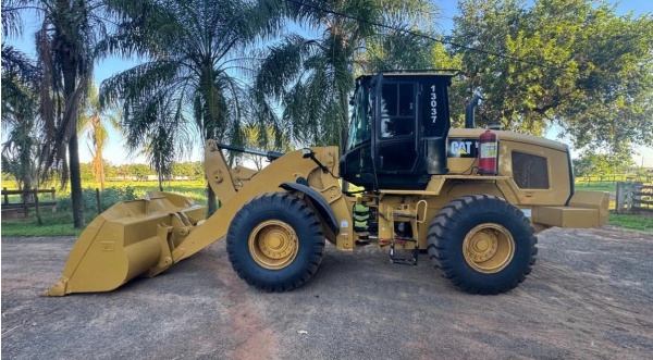 Pá Carregadeira Caterpillar 938K