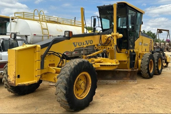 Motoniveladora Volvo G930 ano 2010