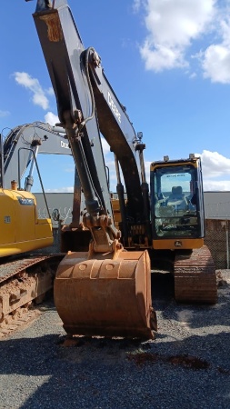 Escavadeira John Deere 130G ano 2022 - 130G - Máquinas de Linha Amarela