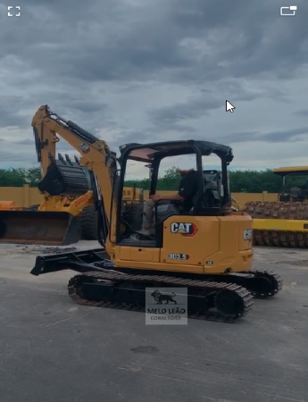 Mini Escavadeira Caterpillar 303.5