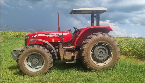 Trator Massey Ferguson MF 4292 XTRA ano 2022