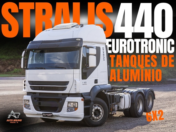 Caminhão Iveco Stralis 440 ano 2014