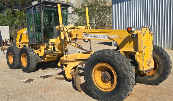 Motoniveladora New Holland RG170.B ano 2008 - RG170.B - Máquinas de Linha Amarela