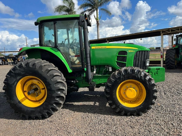 Trator John Deere 6190J ano 2018
