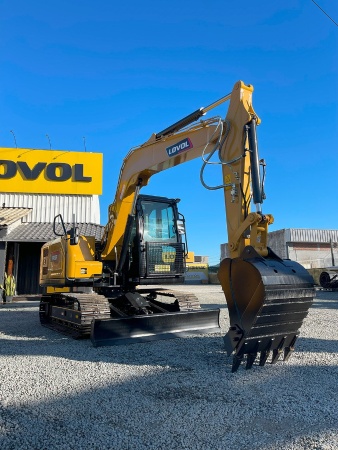 Mini Escavadeira LOVOL FR80F ano 2026 - FR80F - Máquinas de Linha Amarela