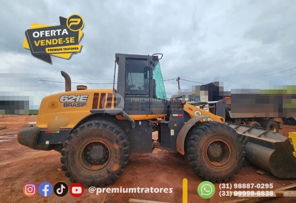 Pá Carregadeira Case 621E ano 2021