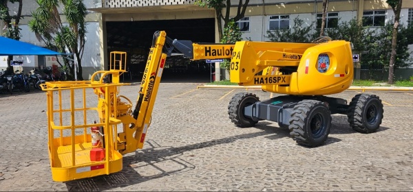 Plataforma HAULOTTE HA 16SPX ano 2013