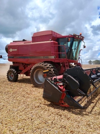 Colheitadeira Case Axial-Flow 2388 ano 2003
