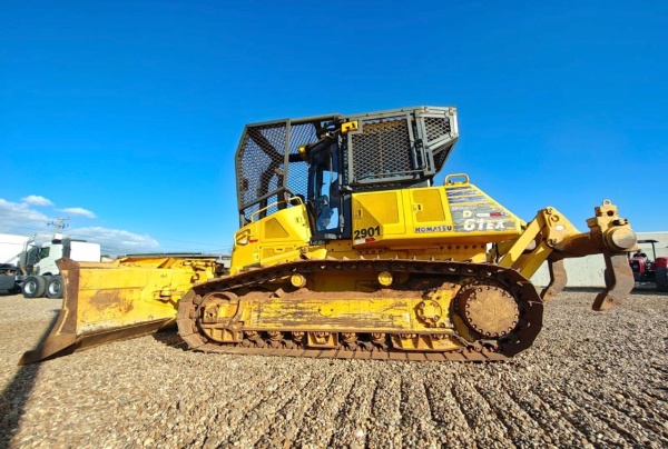 Trator de Esteira Komatsu D61-EX ano 2022