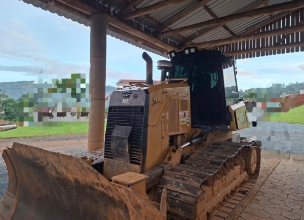 Trator de Esteira Caterpillar D4 ano 2020