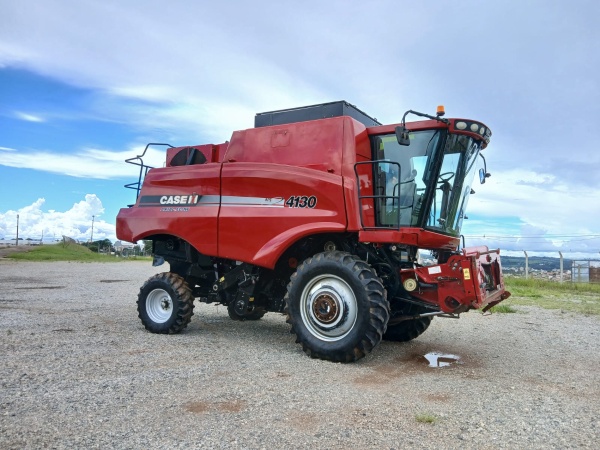 Colheitadeira Case Axial-Flow 4130  ano 2017
