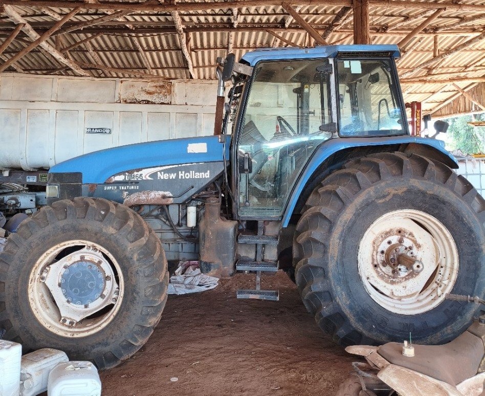 Trator New Holland TM165 ano 2002
