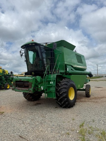 Colheitadeira John Deere 1450 ano 2004