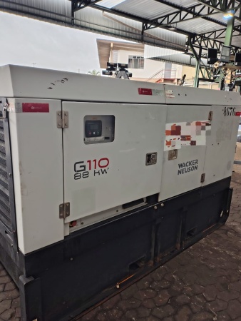 Gerador de Energia Cummins 100 kVA ano 2018
